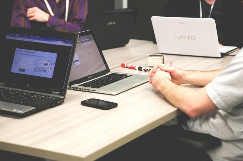 Freelancers working together